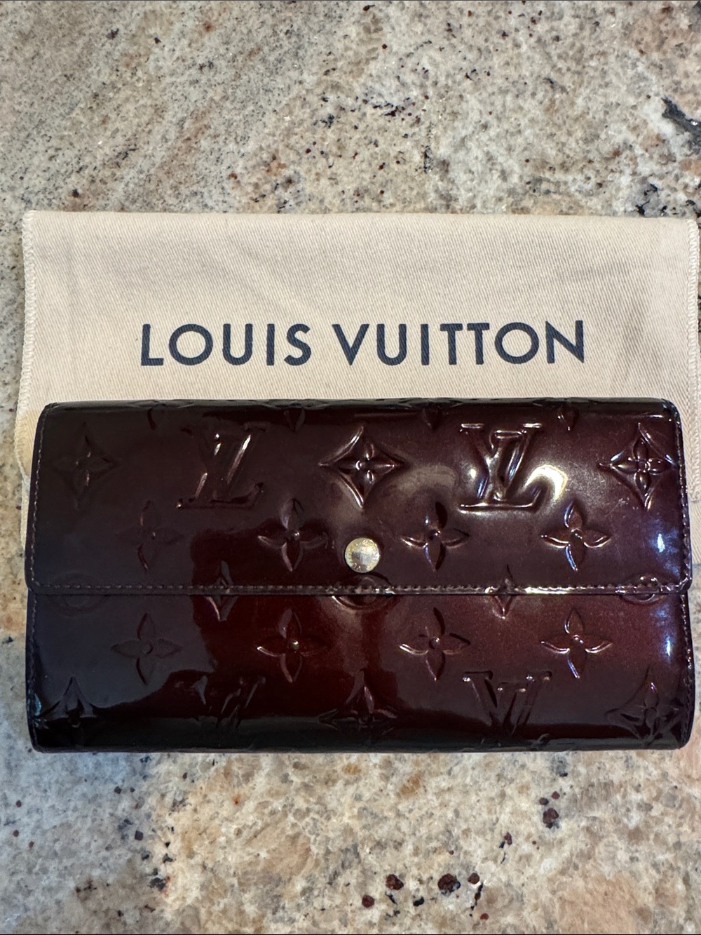 Louis Vuitton Monogram Amarante Vernis Porte Feuille Sarah Long Wallet